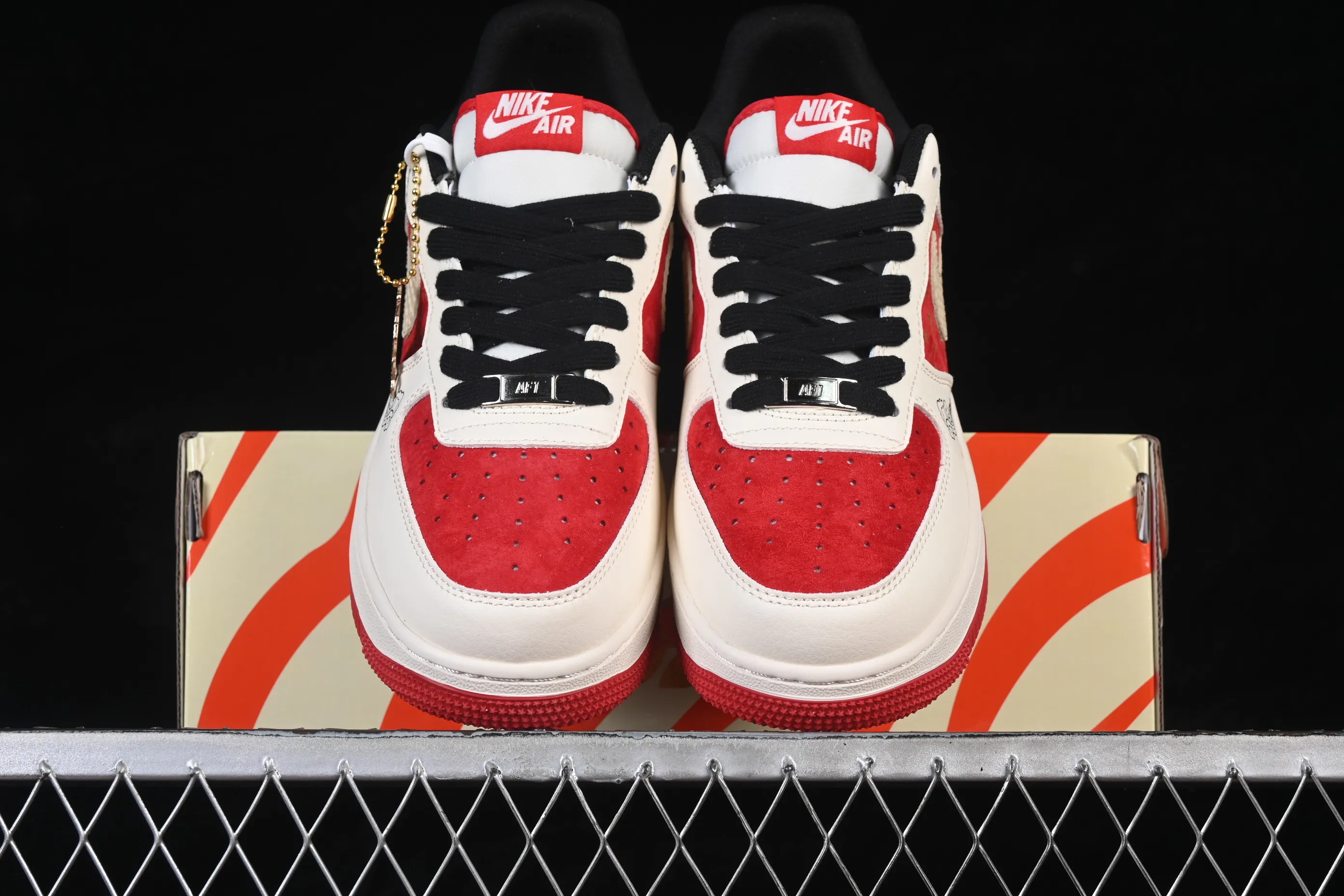 All categories Nk Air Force 1 Air Force series Nk Air Force 1 Low Air Force low-top Nike Air Force 1'07 Low red and white contrast Air Force 1 low-top casual sneakers JP2026-156